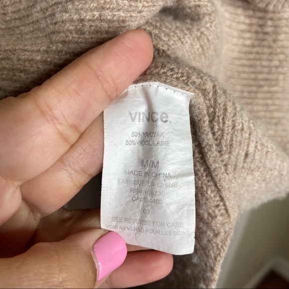 Vince Wool Yak Blend High Low Dolman Sleeve Oatmeal Sweater Size Medium - Picture 6 of 7